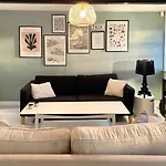 Renovated By The On Mon Casa de Férias Stege