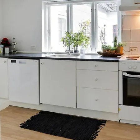Renovated By The On Mon * Stege