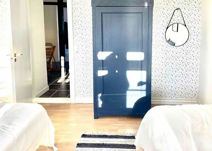 Semesterbostad Renovated By The On Mon *